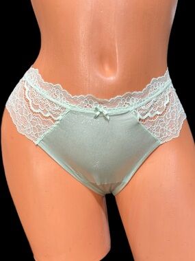 Victorias Secret Dream Angels shine thong panty Mint green Large